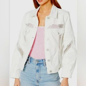 NWT BlankNYC white denim crop jacket crotchet eyelet accents, oversized Sz Small
